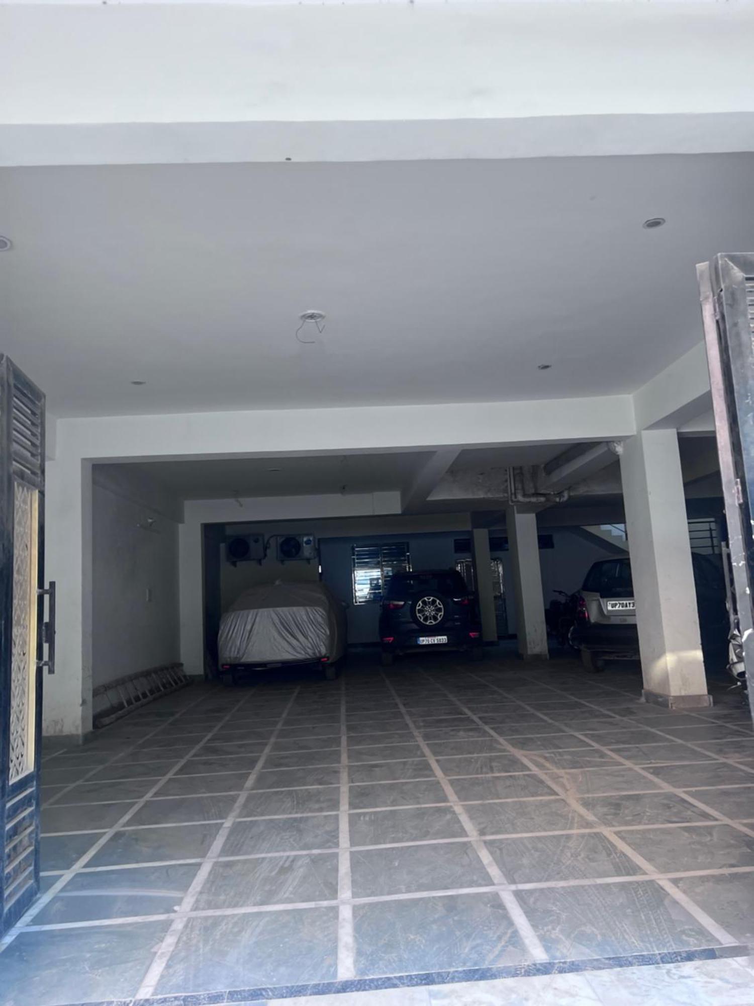 J K Apartment Allāhābād Junction Buitenkant foto